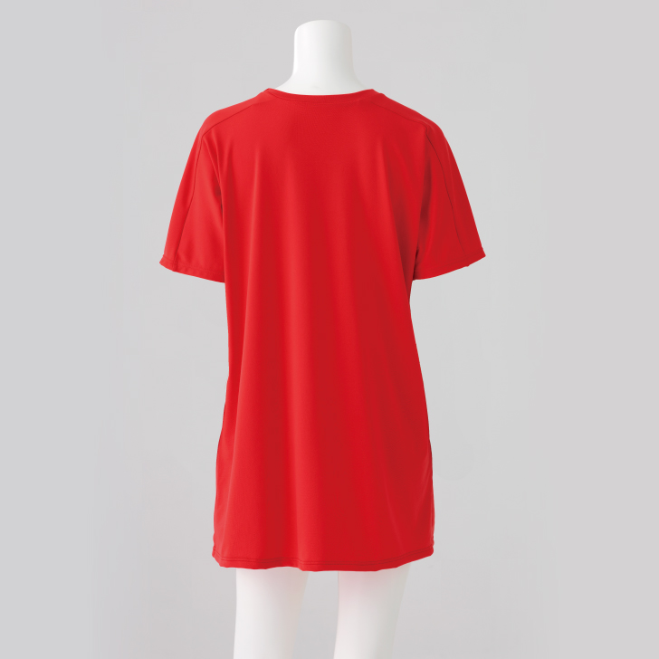 長めの袖丈とボックスシルエットでオーバーサイズチュニック