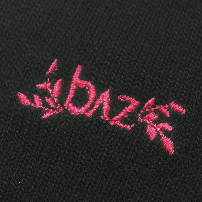 配色のラインと刺繍を効かせた5本指ソックス