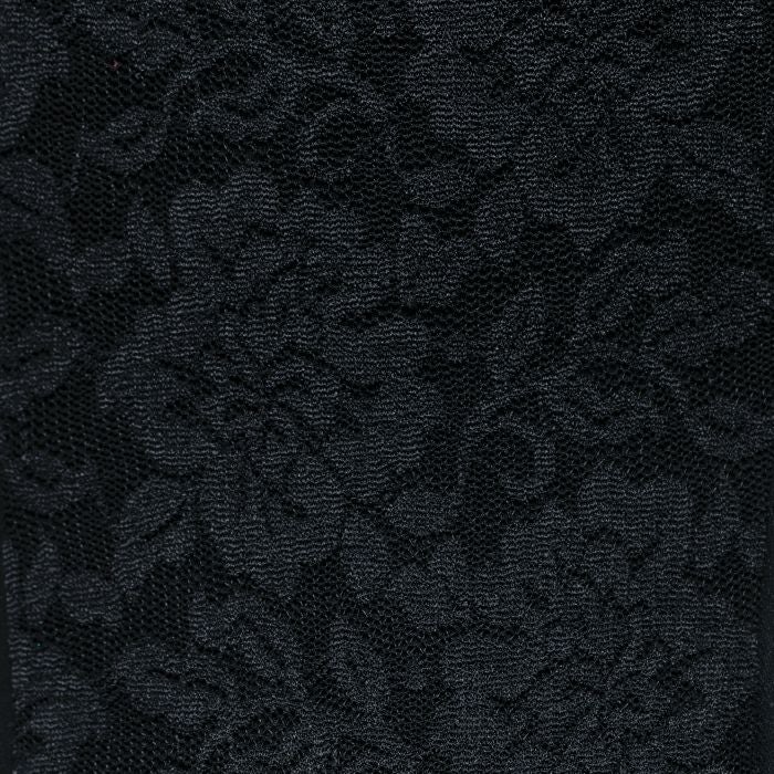 ラフィーネ定番・レースをトップス全体にたっぷり使った贅沢なレオタード