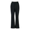 身体のラインを美しくみせる、脚長パンツ！