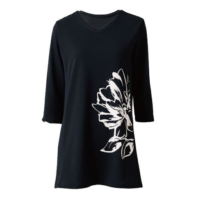 身体のラインを拾わない肉厚なチュニック